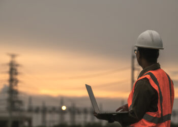 Şebeke ve Endüstriyel Ölçekte Enerji Depolama